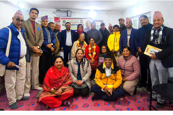 ८८ वर्षीय साहित्यकार पुष्कर लोहनी सम्मानित